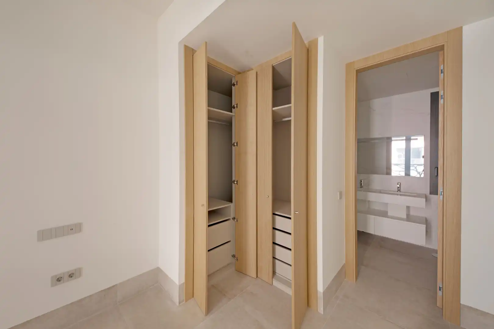 Habitación de Piso en venta en Málaga con Aire acondicionado, Calefacción y Trastero