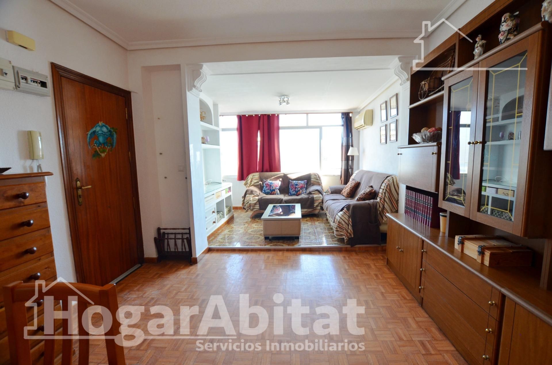 Sala d'estar de Pis en venda en Alicante / Alacant amb Aire condicionat, Calefacció i Traster