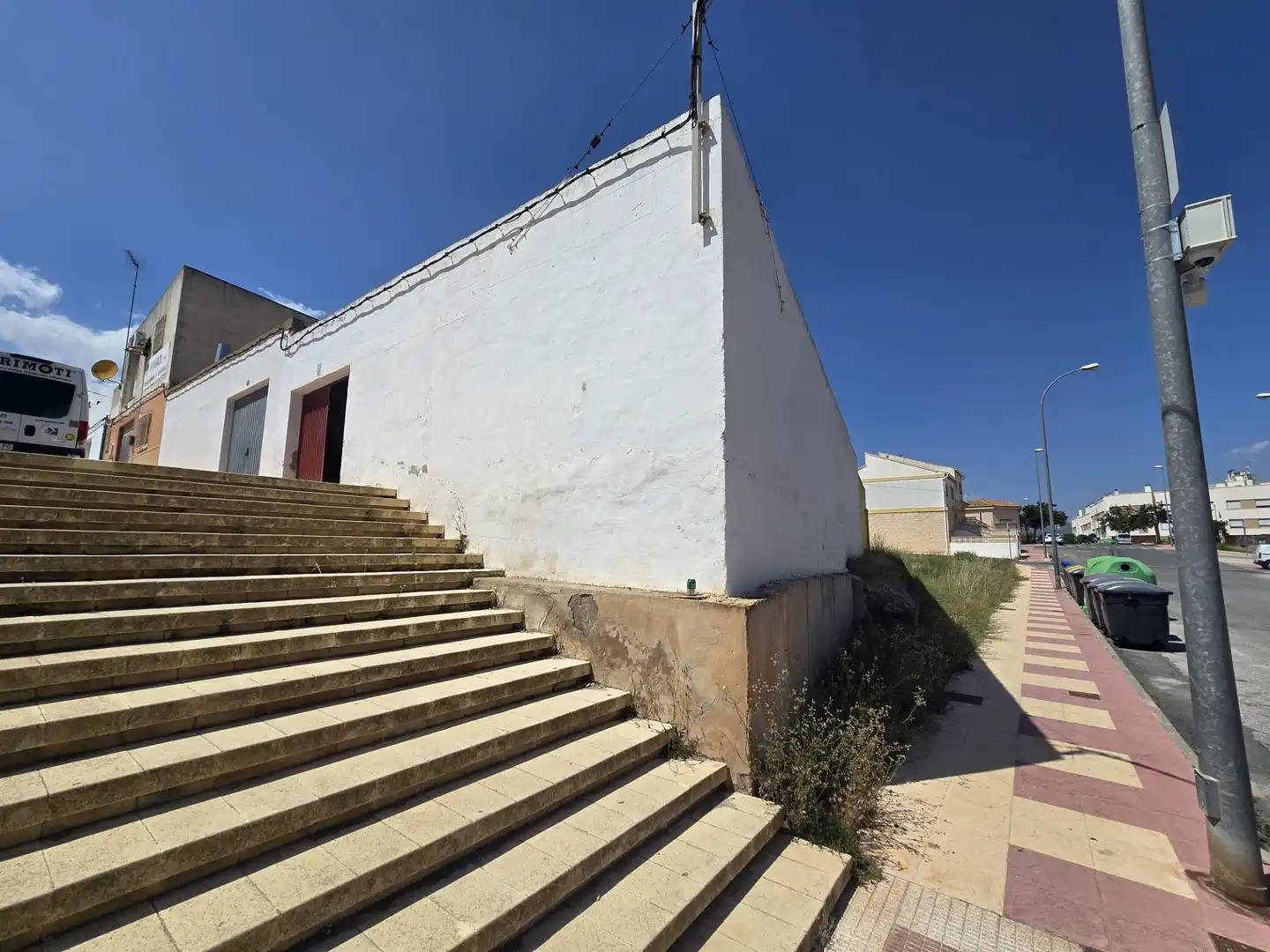 Vista exterior de Casa adosada en venta en Sax