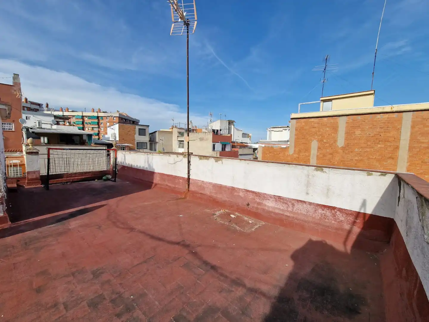Terraza de Piso en venta en Badalona con Trastero, Horno y Balcón