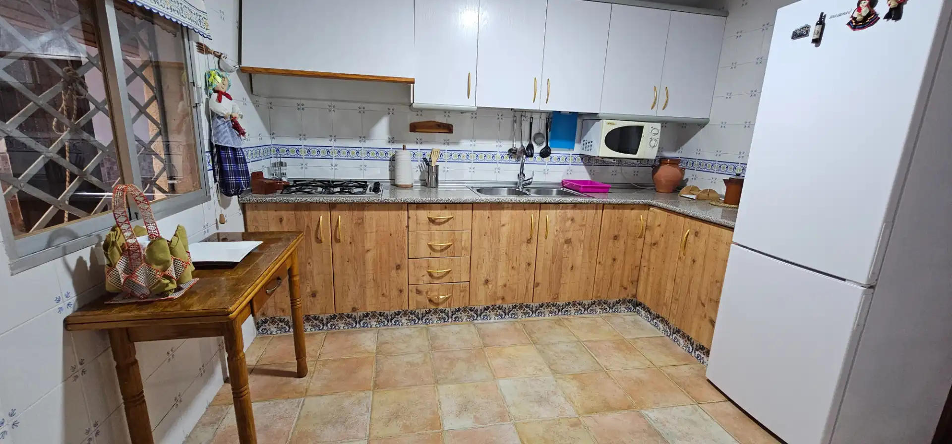 Cocina de Casa o chalet de alquiler en Totana con Jardín privado, Terraza y Trastero