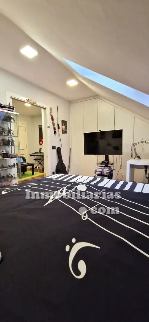 Habitación de Ático en venta en Castro-Urdiales con Calefacción, Parquet y Trastero