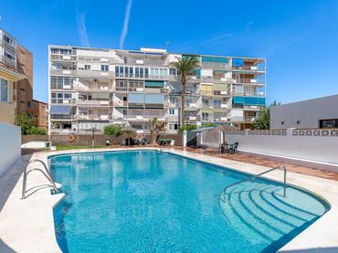 Apartamento con balcón en venta en Solymar