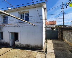 Vista exterior de Casa o xalet de lloguer en Betanzos amb Calefacció