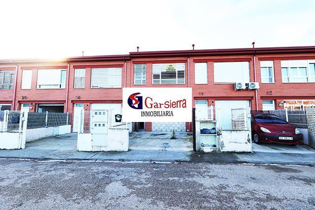 Exterior view of House or chalet for sale in Cabanillas del Campo  with Heating and Terrace