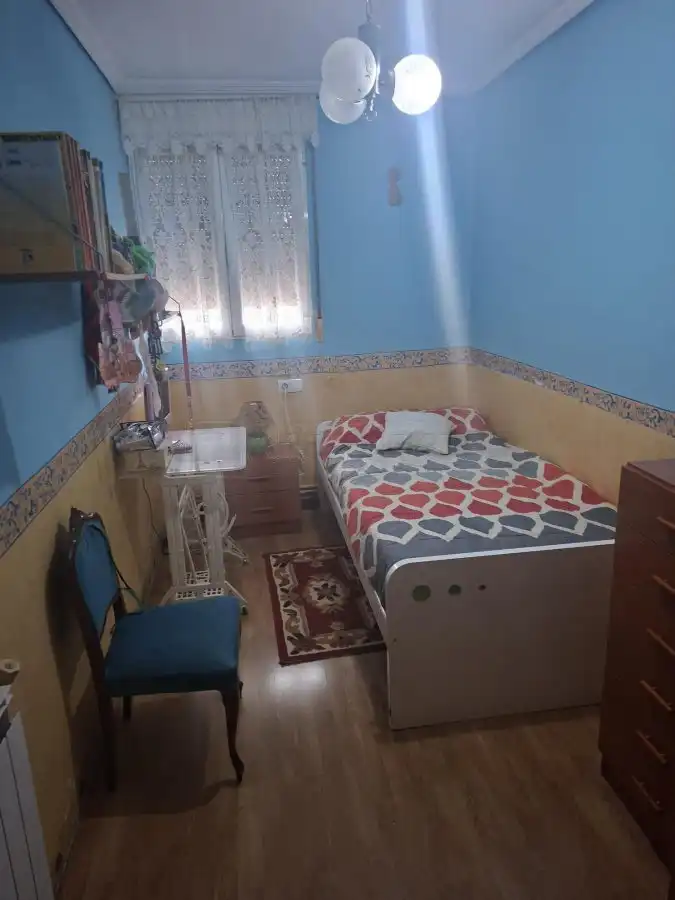 Dormitori de Casa adosada en venda en Vitoria - Gasteiz amb Calefacció, Parquet i Terrassa