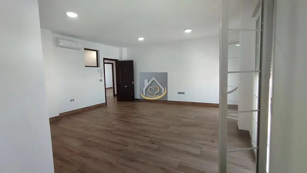 Office for rent in Cartaya  with Air Conditioner and Balcony