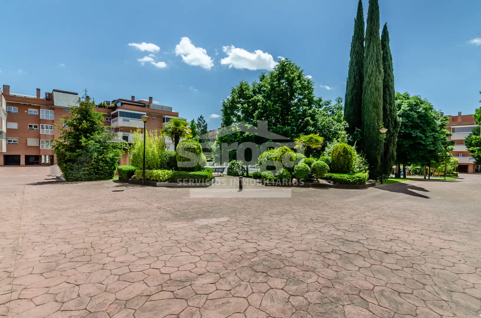 Jardí de Pis en venda en Pozuelo de Alarcón amb Aire condicionat, Calefacció i Terrassa