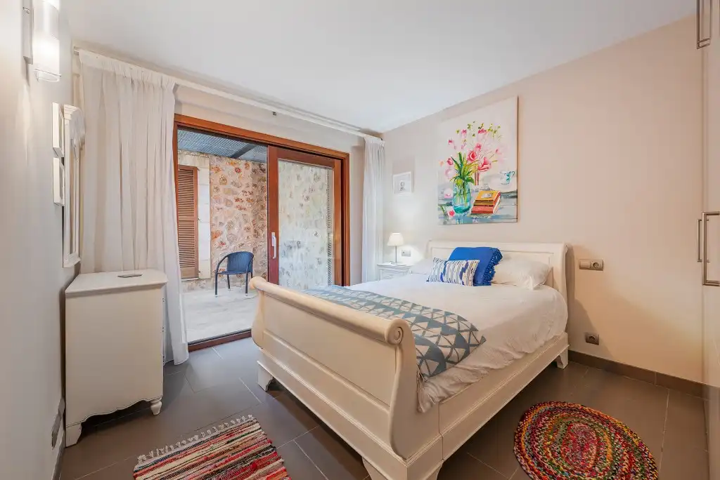 Dormitori de Casa adosada en venda en Pollença amb Aire condicionat, Jardí privat i Terrassa