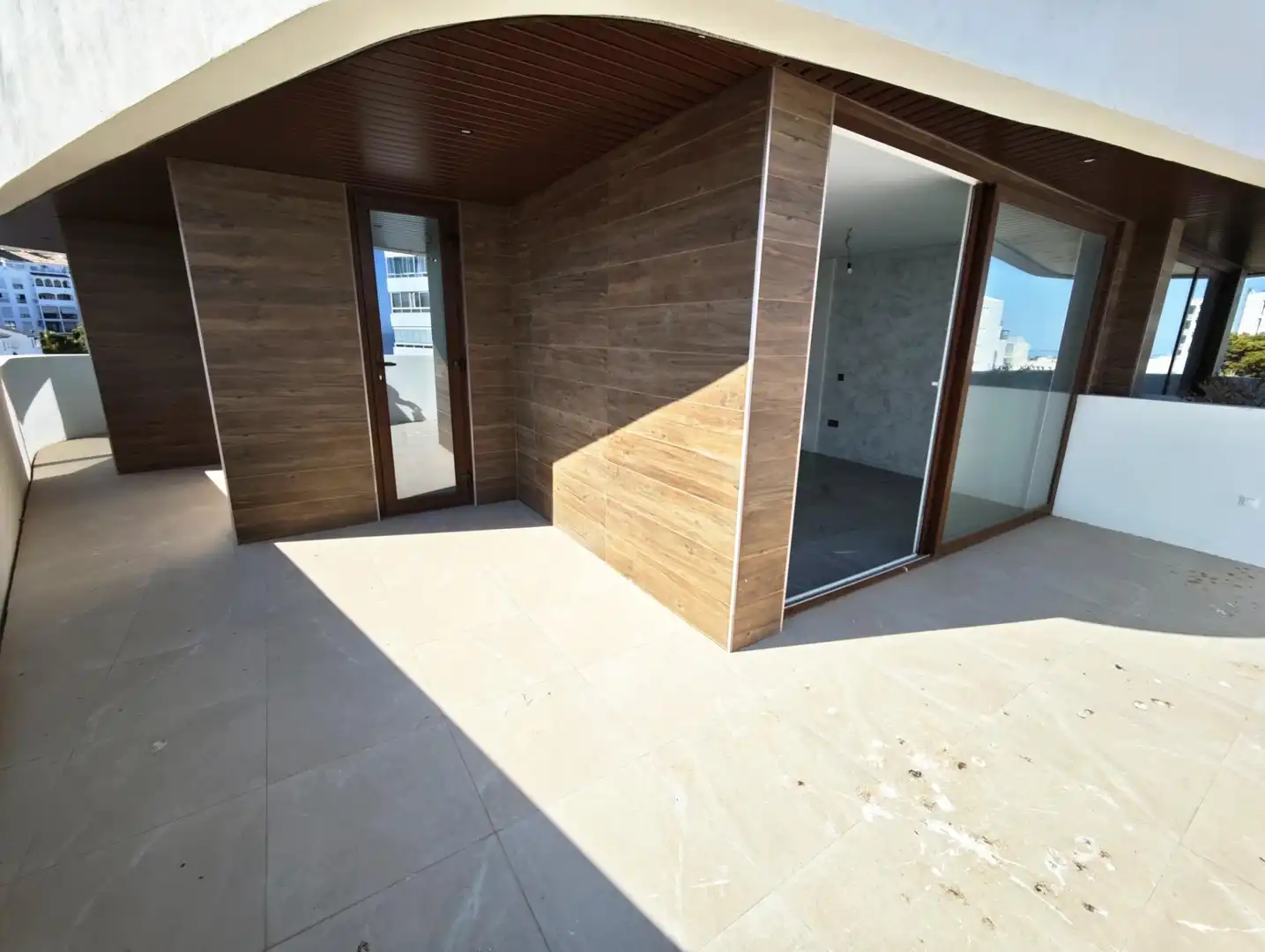 Penthouse with pool for sale in Avenida de los Abedules 2, imagen 3