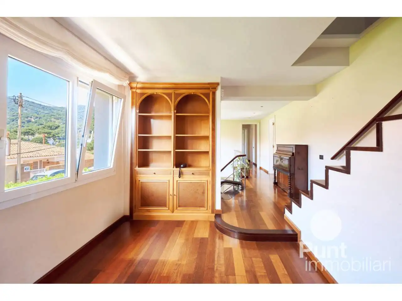 Sala de estar de Casa o chalet en venta en Premià de Dalt con Aire acondicionado, Calefacción y Jardín privado