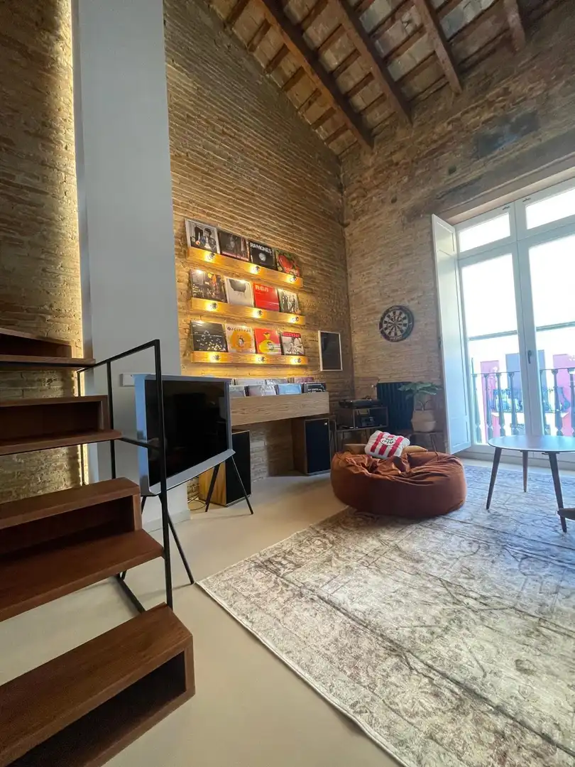 Sala d'estar de Àtic de lloguer en Valencia amb Calefacció, Terrassa i Traster