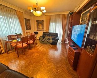 Living room of Flat for sale in Salamanca Capital  with Heating, Private garden and Terrace