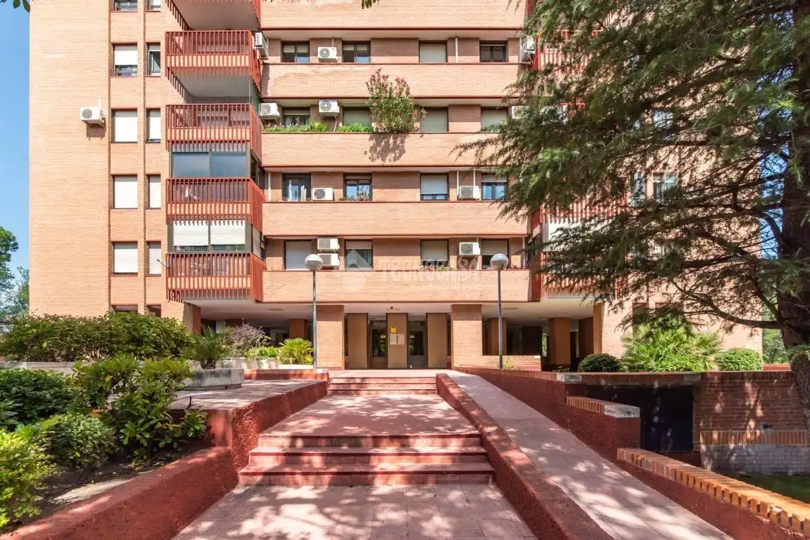 Vista exterior de Pis de lloguer en Madrid amb Aire condicionat, Calefacció i Terrassa