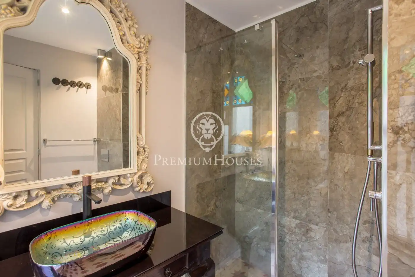 Bathroom of Country homes for sale in Canet de Mar  with Air Conditioner, Heating and Private garden