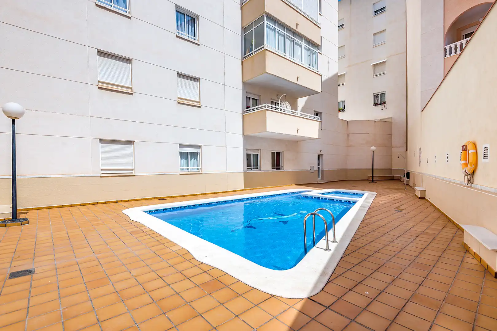 Apartamento con terraza en venta en Calle Patricio Zammit 61, imagen 35