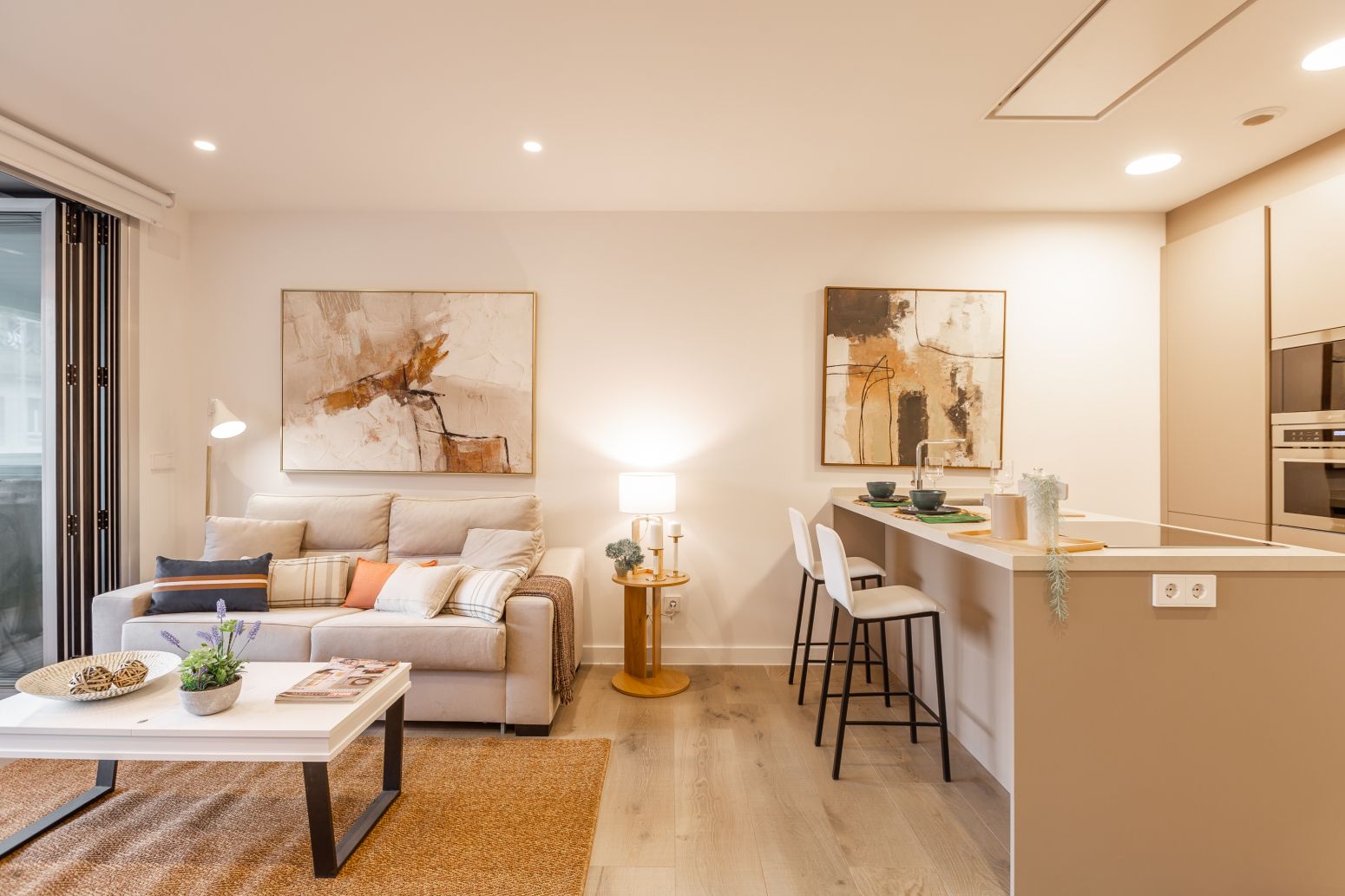 Living room of Flat for sale in  Pamplona / Iruña  with Air Conditioner, Heating and Terrace