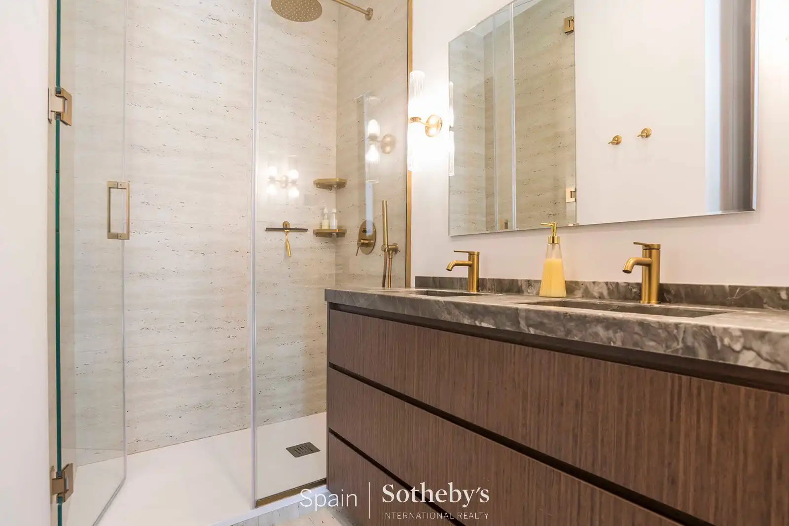 Ático con ascensor en venta en C. de Jovellanos, imagen 35