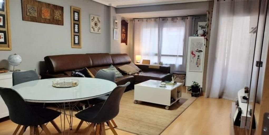 Living room of Flat to rent in  Jaén Capital  with Air Conditioner, Private garden and Parquet flooring