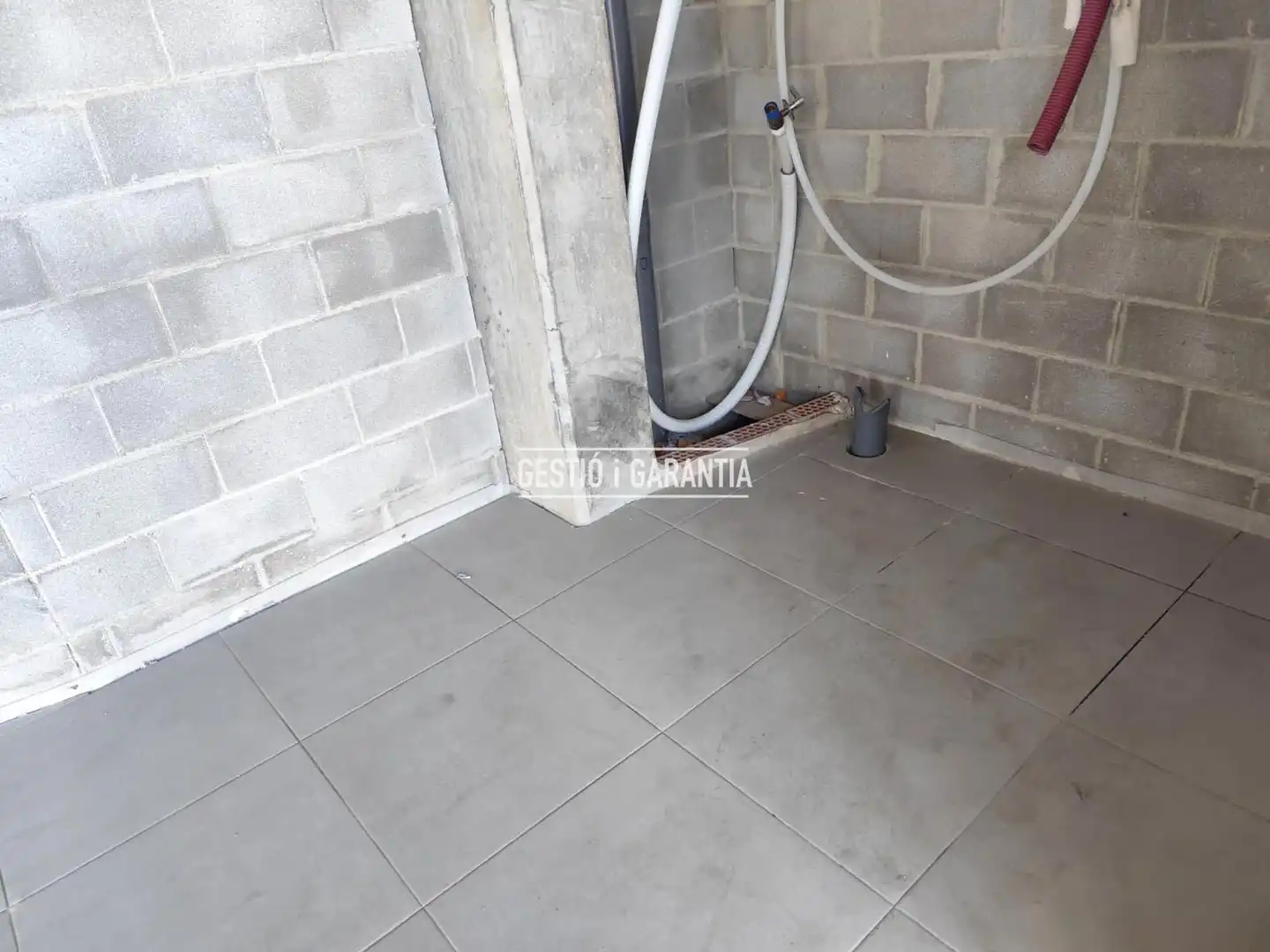 Local en venta en L'Hospitalet de Llobregat