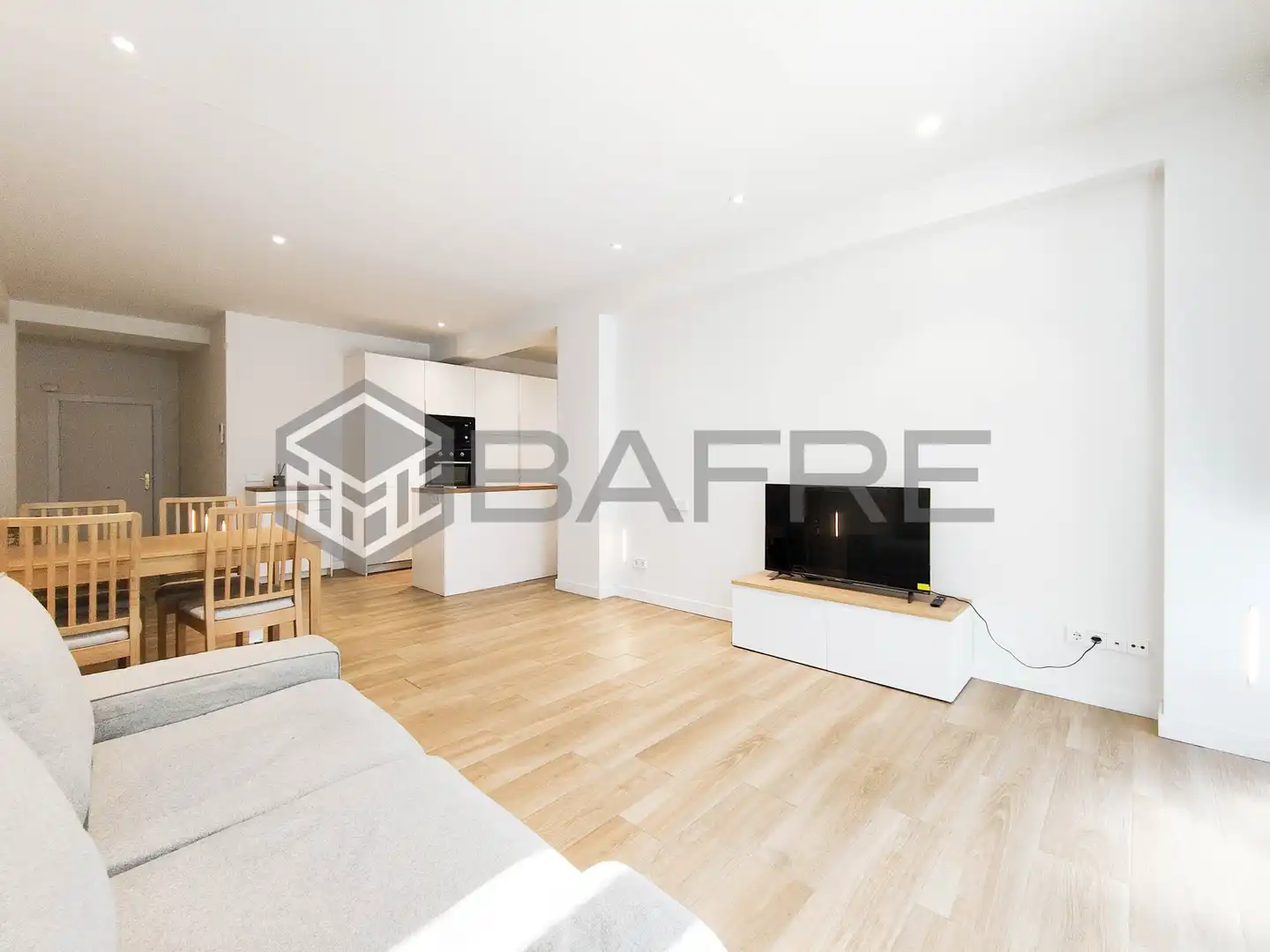 Flat for rent in Calle Doctor Esquerdo, Estrella