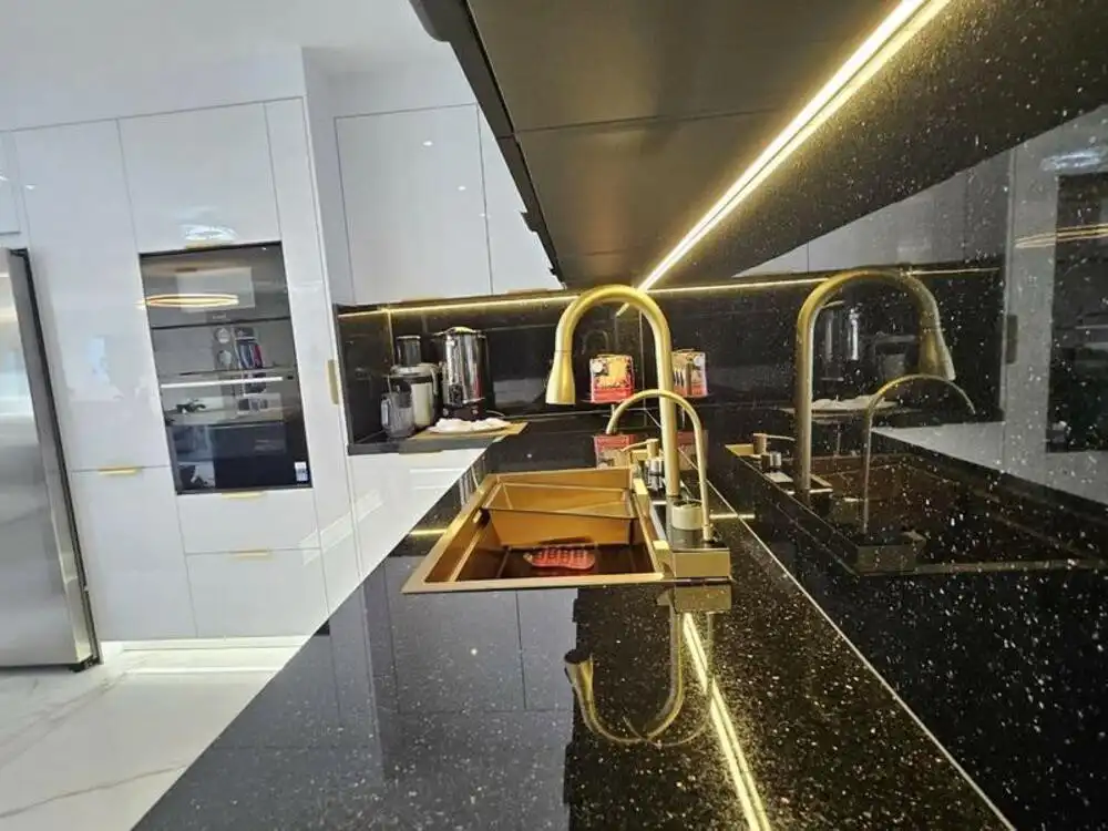 Kitchen of Houses for rent in Estepona  with Air Conditioner, Private garden and Terrace