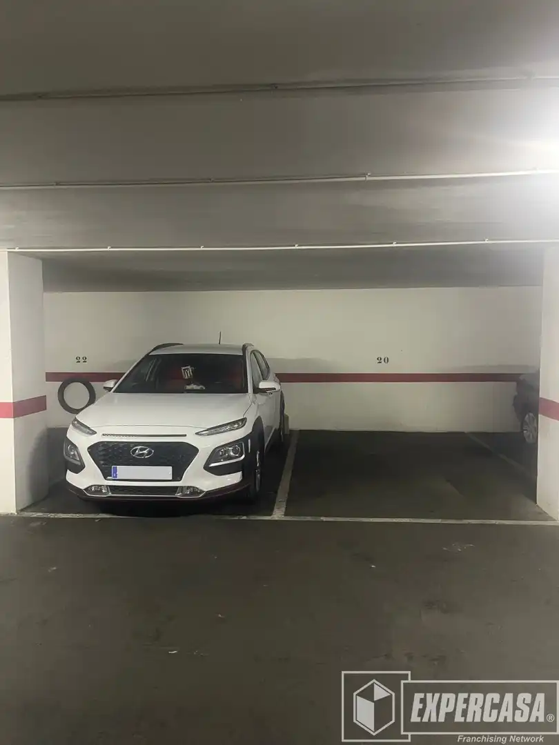 Aparcamiento en venta en Benicalap, imagen 2