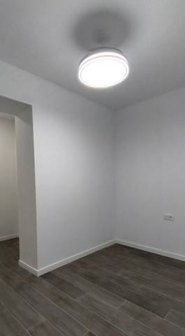 Piso en Alquiler en Carrer de Bernardo López García, 26 en Carolinas Bajas