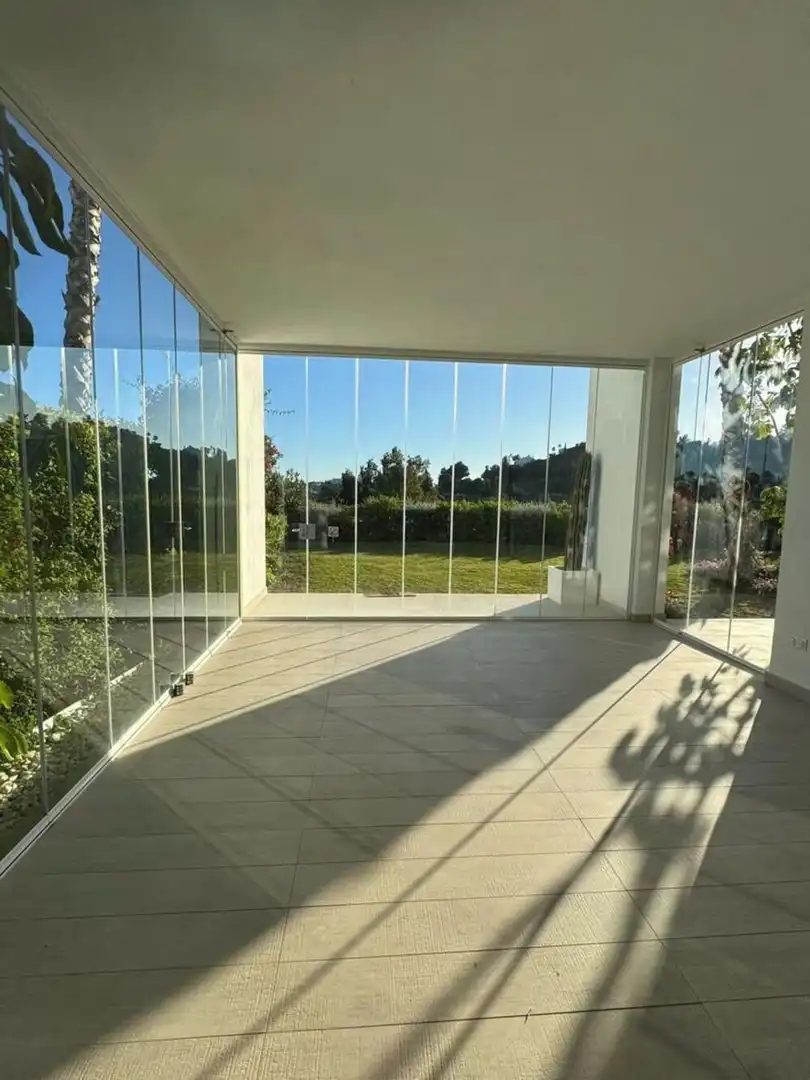 Terrassa de Planta baixa de lloguer en Estepona amb Aire condicionat, Jardí privat i Terrassa