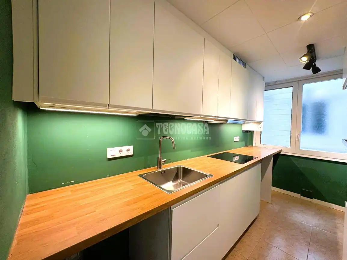 Kitchen of Flat for sale in Barcelona  with Terrace