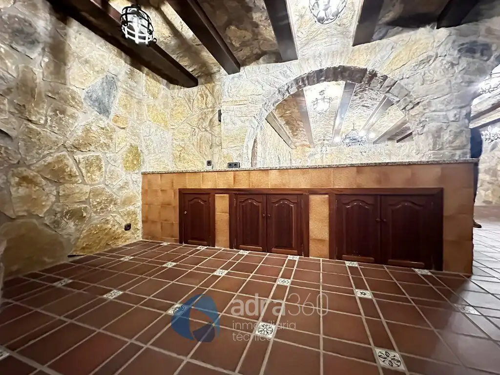 Houses for sale in Lardero  with Air Conditioner, Heating and Private garden