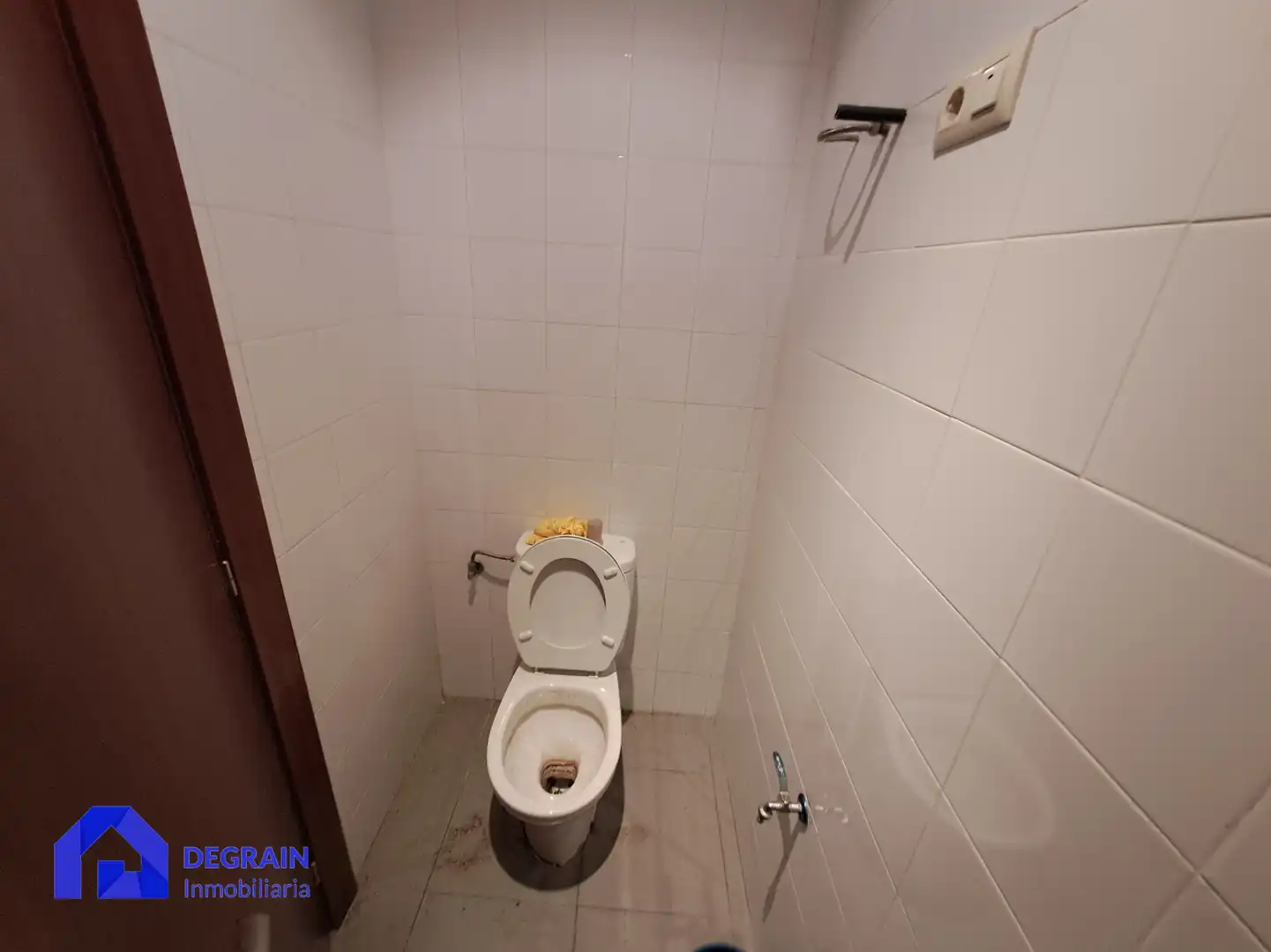 Bathroom of Commercial properties for rent in Oviedo 