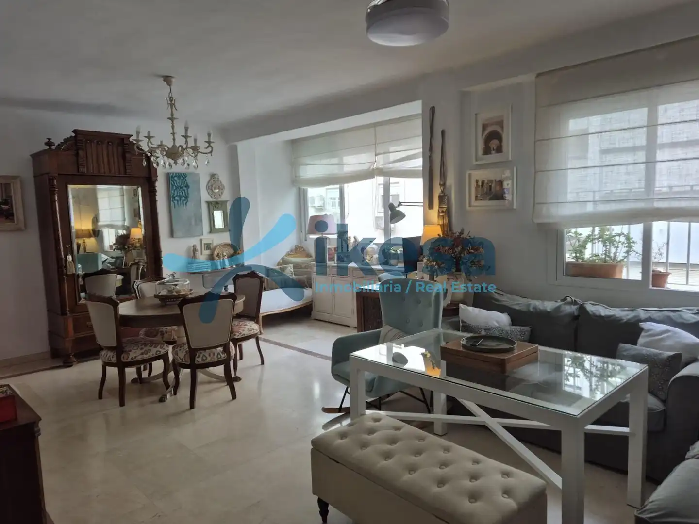 Living room of Flat for sale in Sevilla