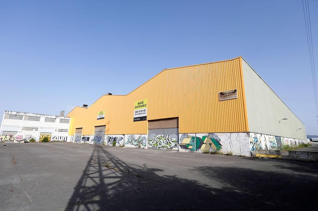 Vista exterior de Nau industrial en venda en Vitoria - Gasteiz