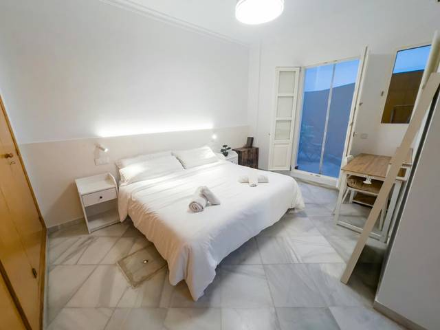 Piso en Alquiler en N/A en Triana Casco Antiguo