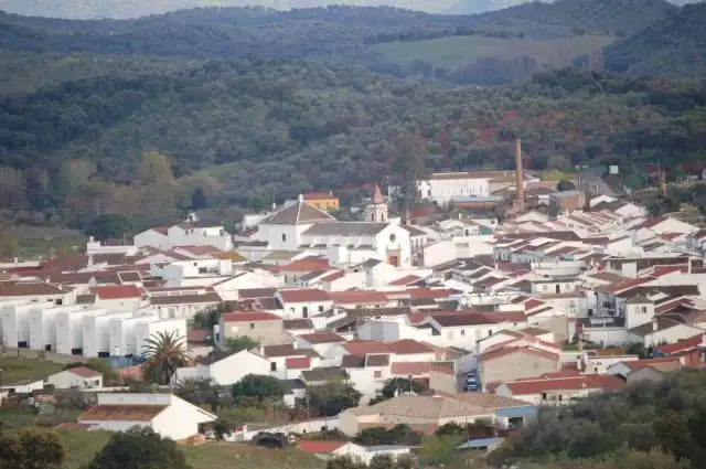 Vista exterior de Casa o xalet en venda en Las Navas de la Concepción