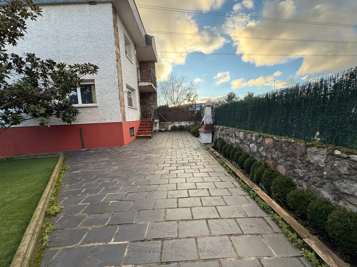 Vista exterior de Casa o chalet en venta en Galapagar con Calefacción, Jardín privado y Terraza