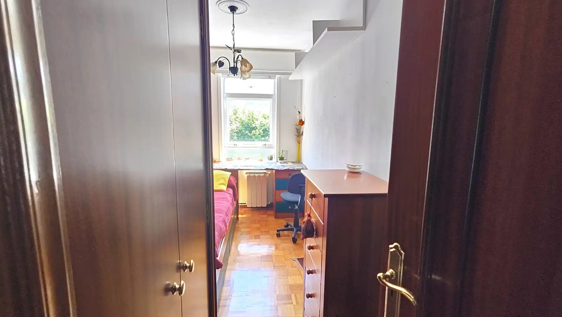 Habitación de Piso en venta en Santiago de Compostela  con Calefacción, Trastero y Amueblado