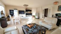 Living room of Single-family semi-detached for sale in Rivas-Vaciamadrid  with Air Conditioner, Heating and Private garden
