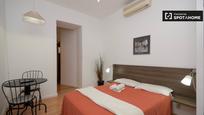 Bedroom of Flat to rent in  Madrid Capital  with Air Conditioner and Balcony