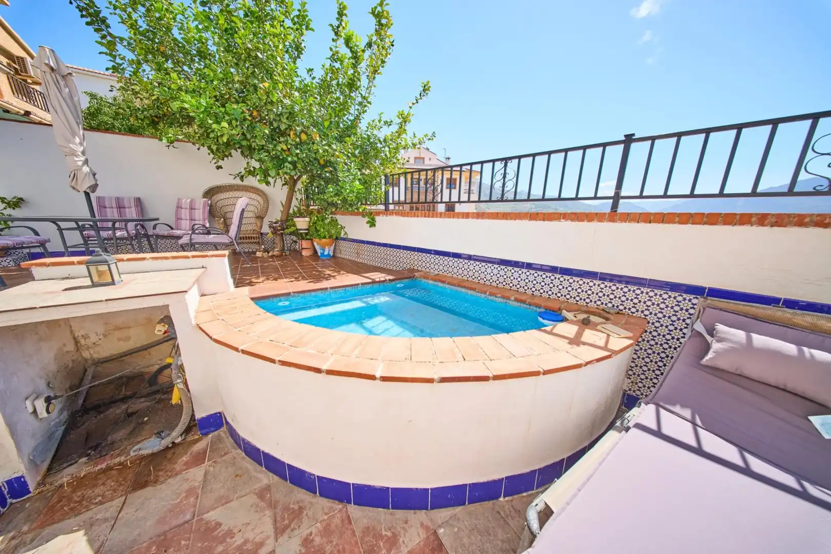 Piscina de Casa adosada en venda en Órgiva amb Calefacció, Jardí privat i Terrassa