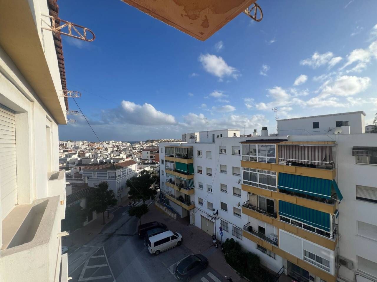Vista exterior de Pis en venda en Estepona amb Terrassa i Moblat