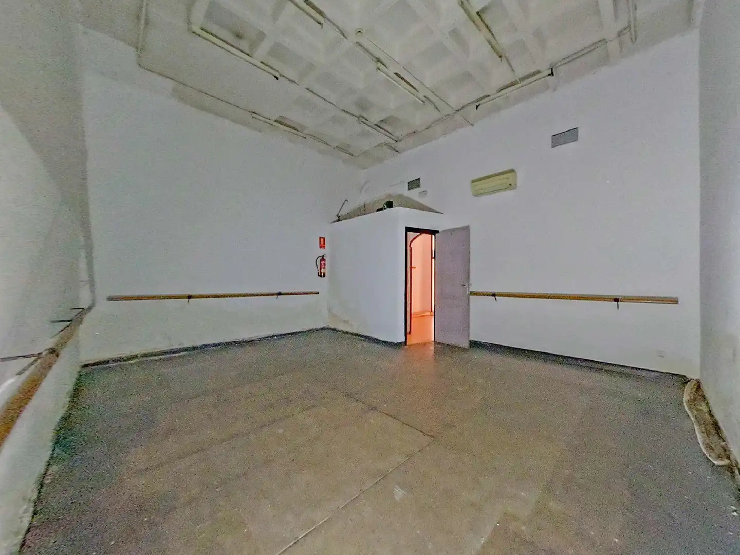 Local en venta en Val