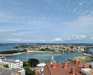 Vista exterior de Àtic de lloguer en A Coruña Capital  amb Calefacció, Jardí privat i Terrassa