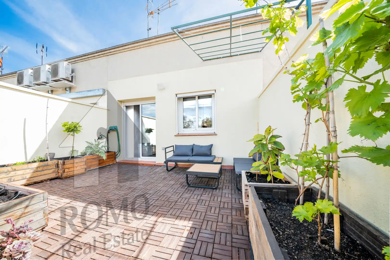 Casa adosada en venta en Plaça Ponent, La Llagosta