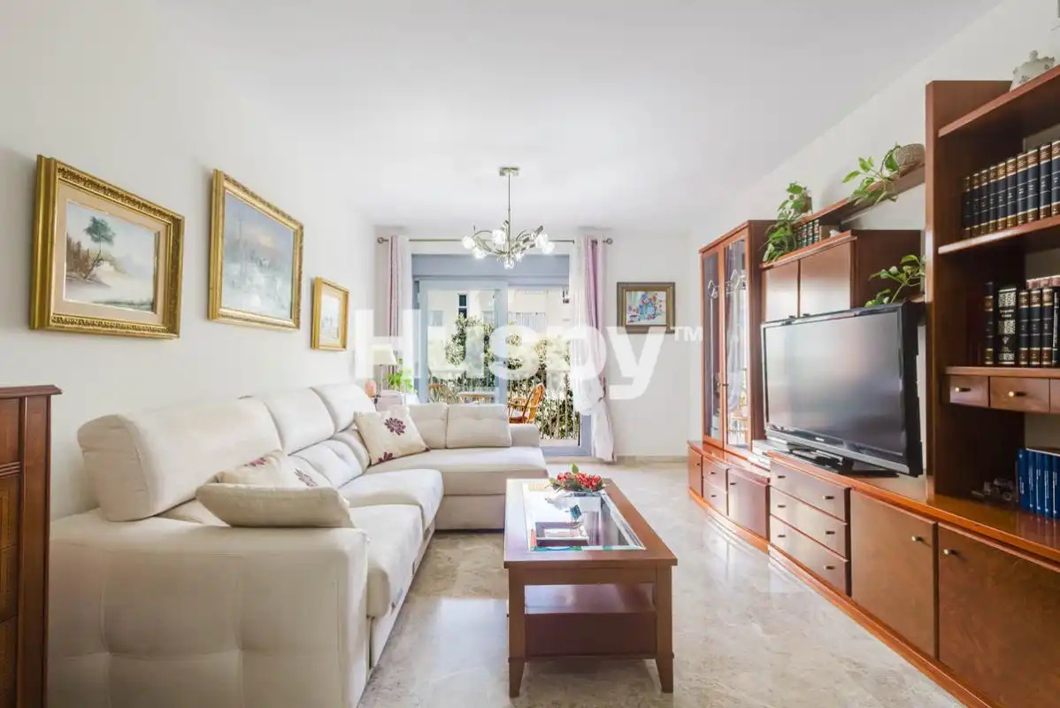 Piso con balcón en venta en Avenida Salvador Dalí, imagen 4