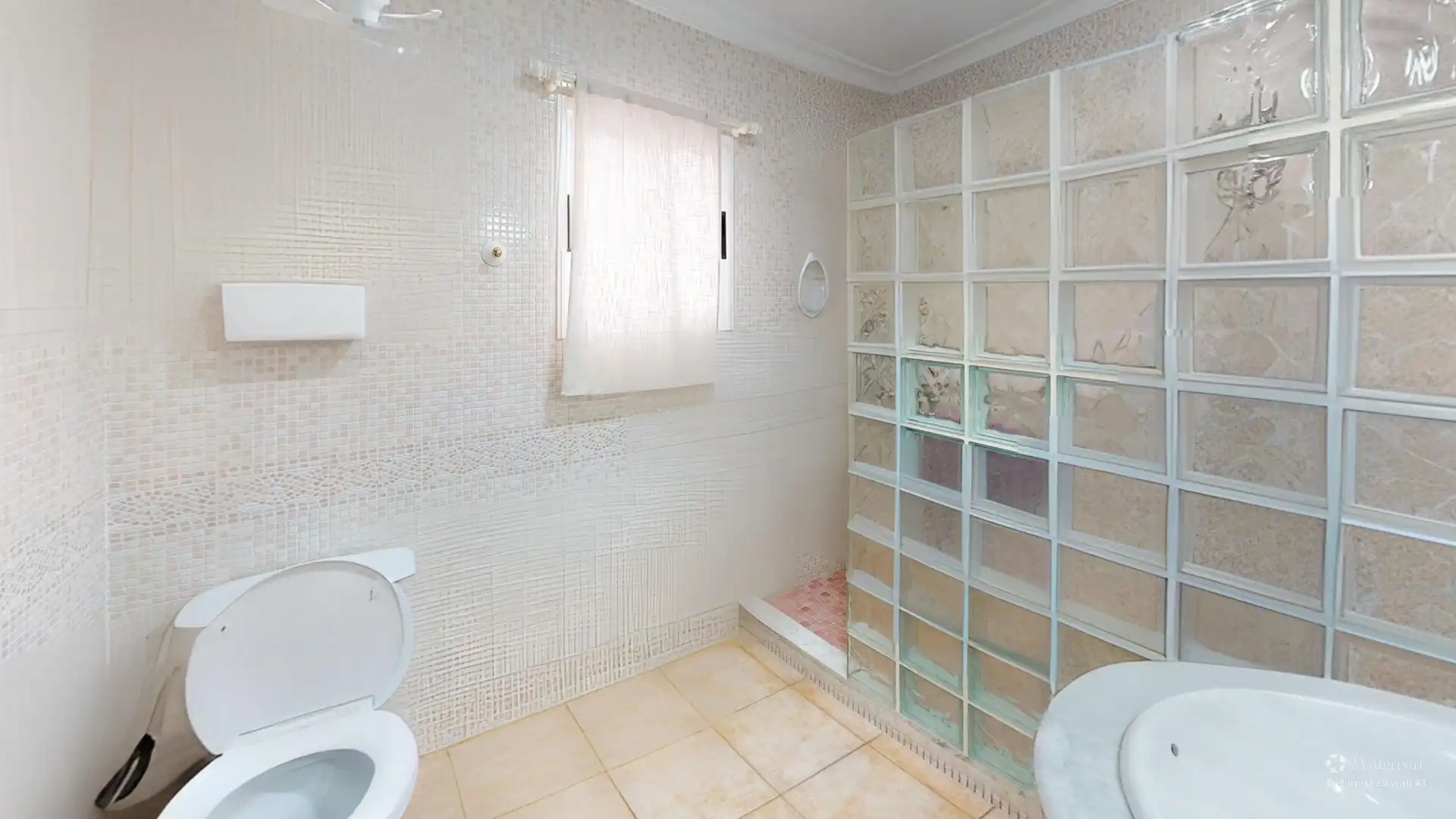 Baño de Piso en venta en Elche / Elx con Aire acondicionado, Amueblado y Horno