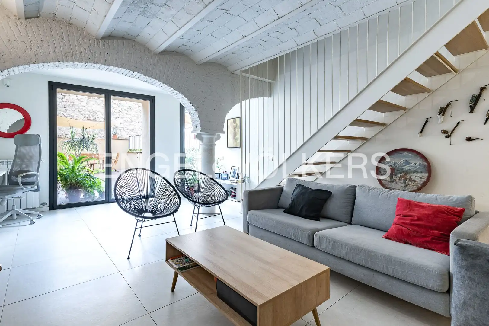 Sala d'estar de Dúplex en venda en Barcelona amb Aire condicionat, Calefacció i Parquet