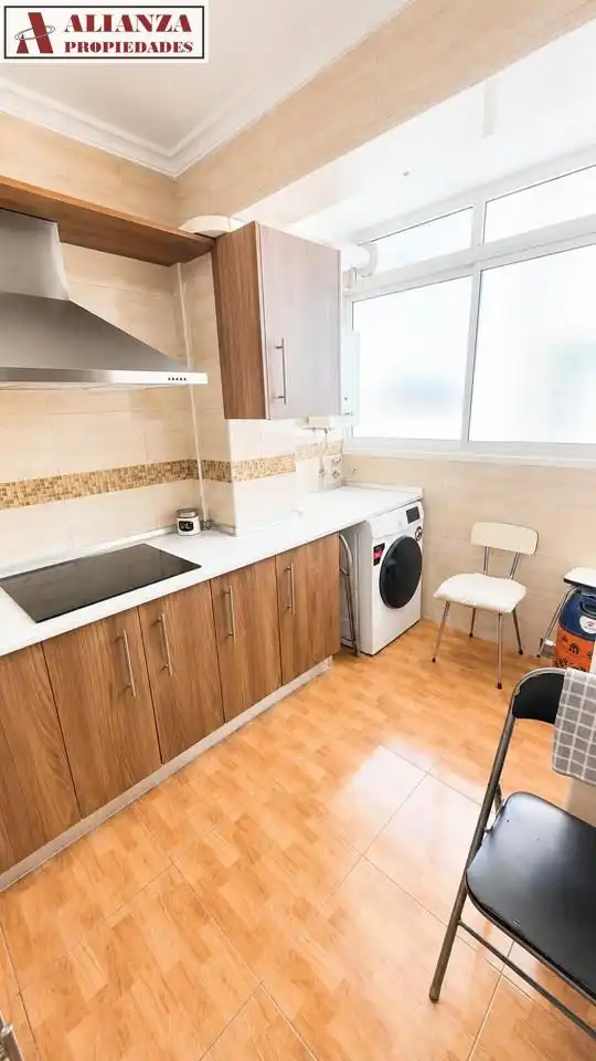 Flat with lift to rent in Cruz de Humilladero, imagen 17