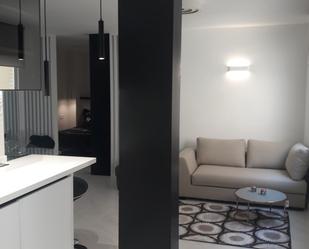 Sala d'estar de Apartament de lloguer en  Granada Capital amb Aire condicionat, Calefacció i Moblat